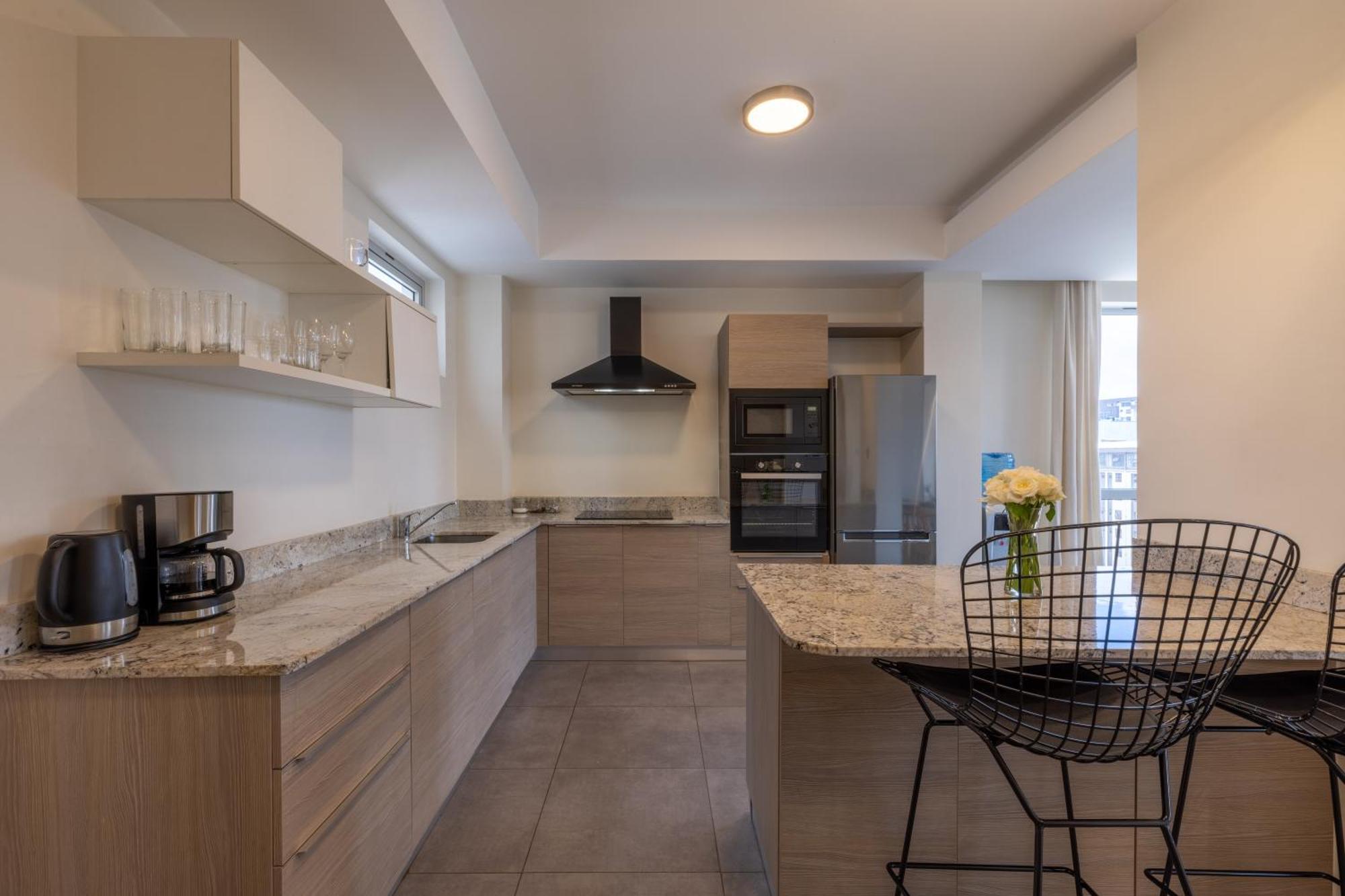 Apartment Capital M Emerald Line By Yourhost,